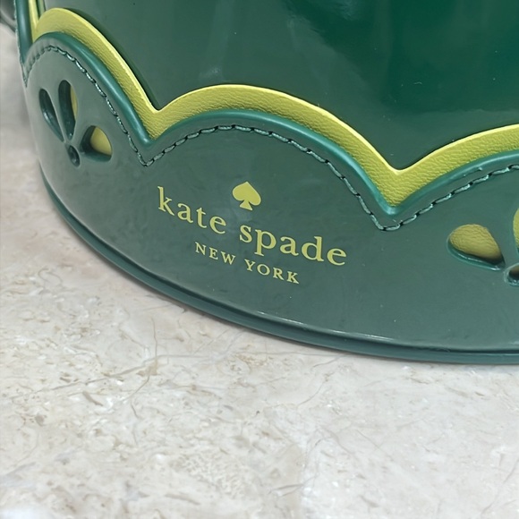 ♠️kate spade Harvest Time Watering Can Patent Fabric Crossbody, Green Multi NWT - Picture 10 of 16